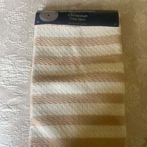 At home X Ty Pennington BOHO christmas tree skirt/ hobo vintage classic holiday